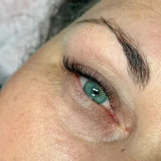 7-10 3D C - cat eye