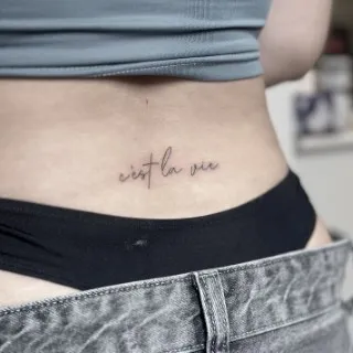 Sans Serif: Cest la vie